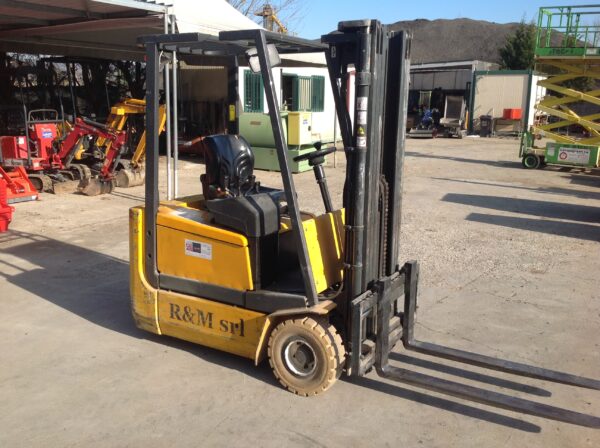 CARRELLO ELEVATORE JUNGHEINRICH EFG-DH15